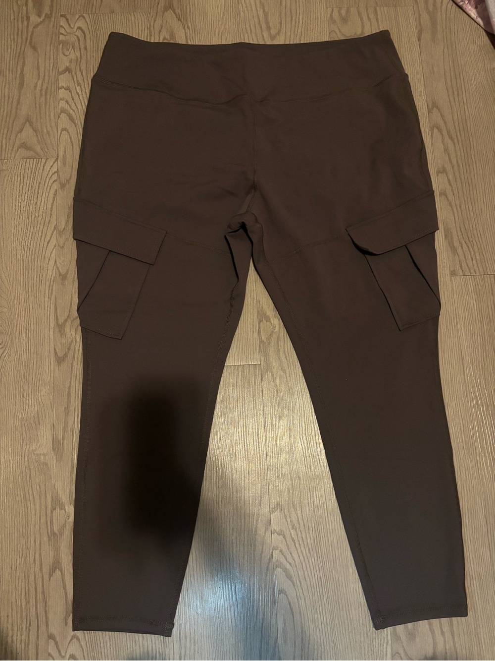 Halara dark gray High Waisted Cargo Pocket Skinny Yoga Leggings size 3x